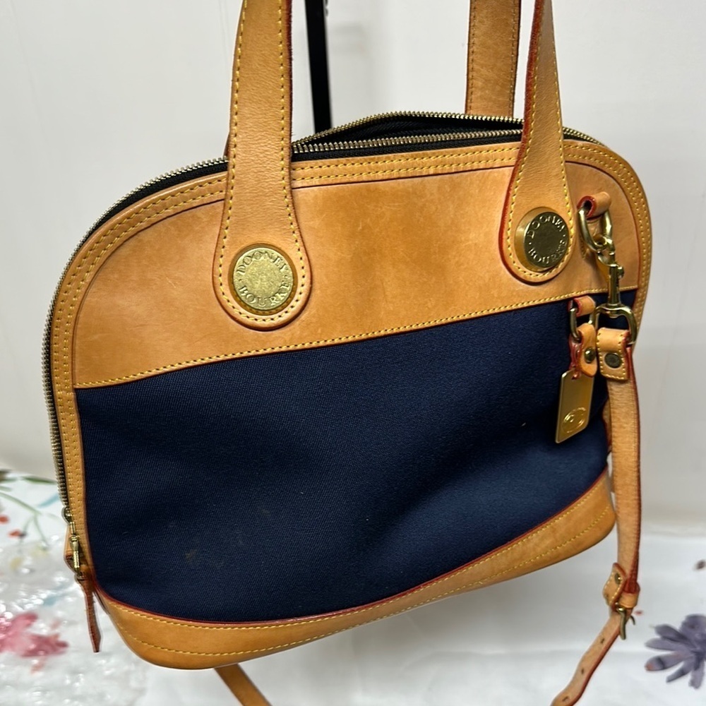 Vintage Dooney & Bourke Tan and Blue Satchel / Crossbody Dome bag - Picture 15 of 16